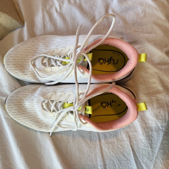 Ryka Women's Athletic Shoes, Size 7.5 - Picture 6 of 10